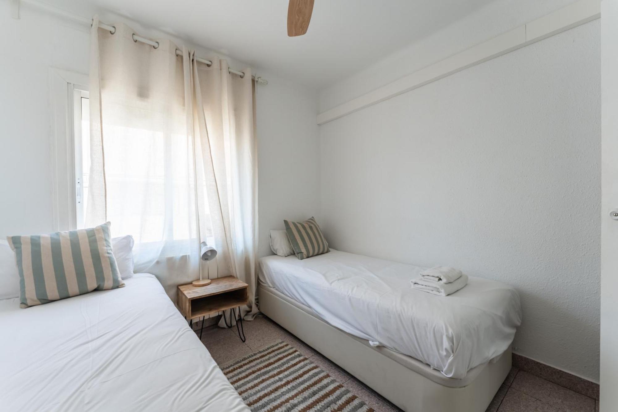 Feel Welcome Barcelona 10 Cornellà de Llobregat Extérieur photo